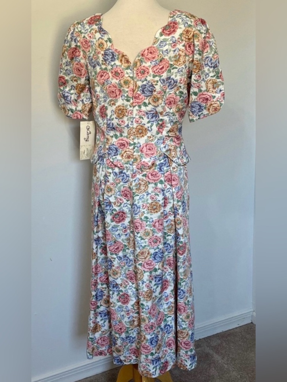 Lanz VINTAGE RARE NWT Floral Cottage core gorgeous dress. 1980s Size 16